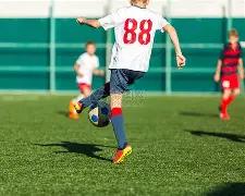 曼联力邀巴,西中场加盟,卡塞米罗坚,爱游戏app,爱游戏官网,爱游戏体育官网,爱游戏体育app