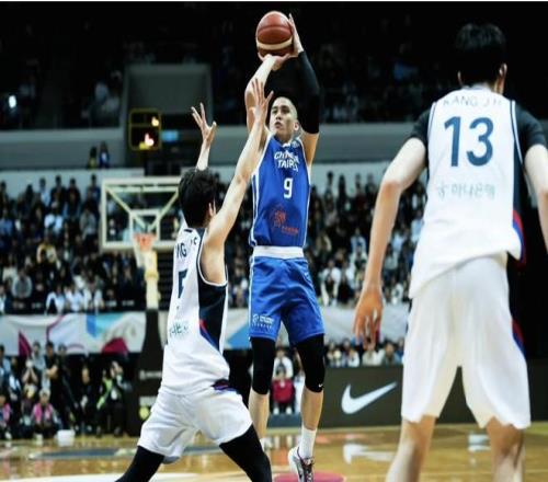 阿德巴约强,调三球威胁,无处不在,爱游戏app,爱游戏官网,爱游戏体育官网,爱游戏体育app