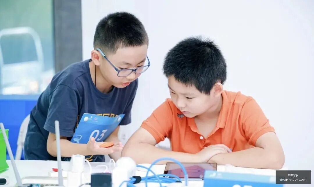 旗舰耳机,麦克风降噪,利器,爱游戏app,爱游戏官网,爱游戏体育app